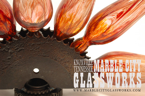 burst 2 rosa close1 by Marble City Glassworks