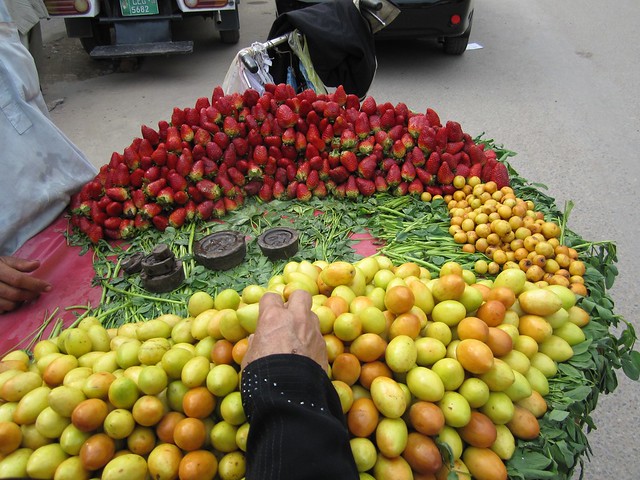 Fresh Berries in Lahore