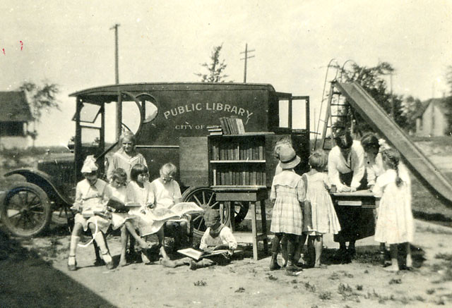 bookmobile-1917b