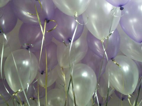 空飄珍珠氣球，珍珠粉紫，珍珠白，共50顆。特價中~ by dod_balloon