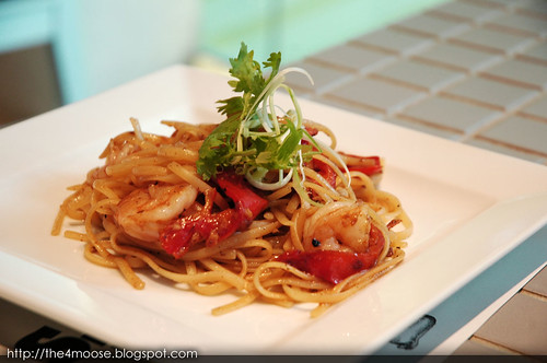 Food for Thought - Garlic Prawns with Coriander Linguine