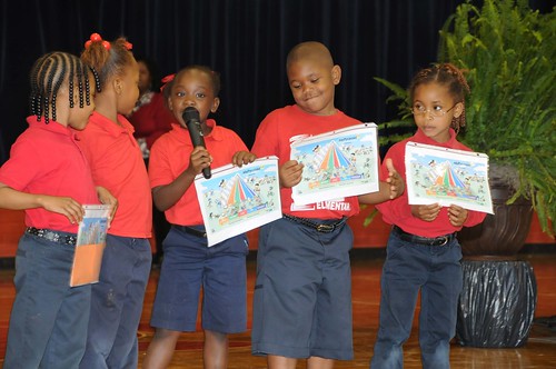 Students at F.S. Ervin Elementary School in Pine Hill, Ala., talk about the benefits of healthy eating at their HealthierUS School Challenge Gold Award of Distinction Ceremony (USDA photo by Debbie Smoot).