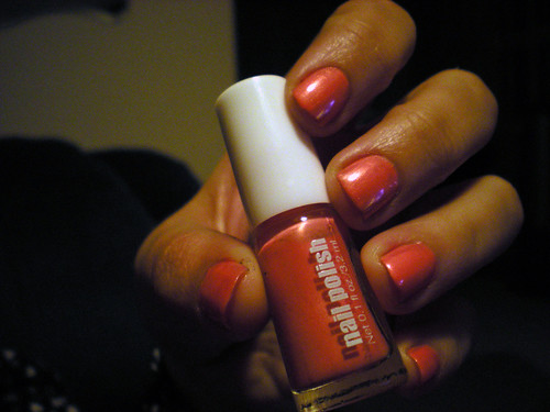 h&m spring nails coral 2011
