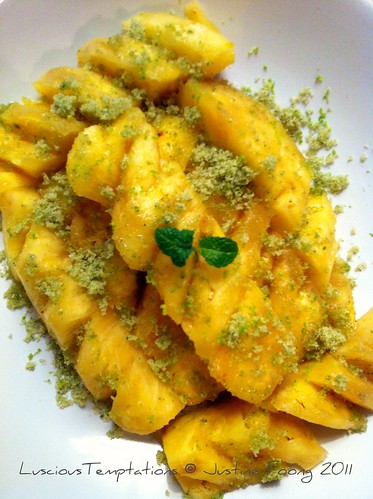 Pineapple with Mint Sugar
