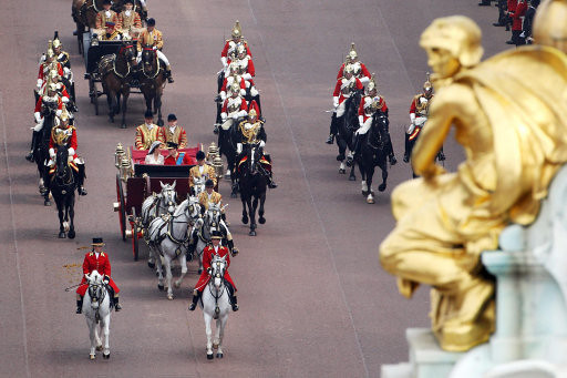 Carriage procession to Buckingham Palace 