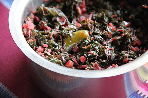 Chuvanna Cheera Mezhukkupuratti / Stir-fried Red Spinach