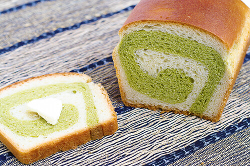 Green Tea (Matcha) Swirl Bread