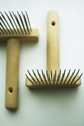 Hand combs
