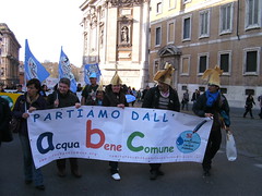 Rom 26.03.2011.: Menschen mit Wasserhanhmützen