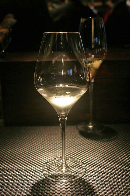 We had a selection of marvellous wines to go with the food. Here's the Sancerre blanc Domaine Vacheron 2010