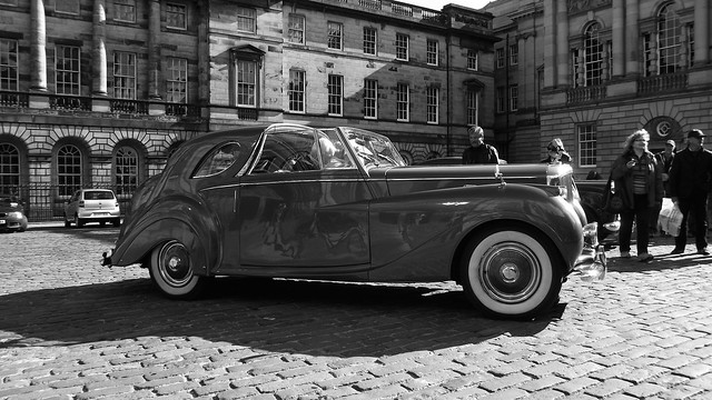 classic Bentley on the Royal Mile 013