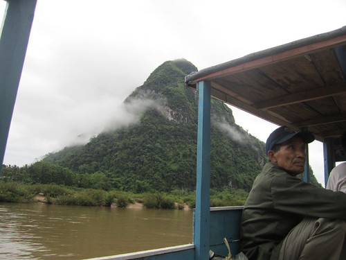 Leaving Muang Ngoi on the slow boat