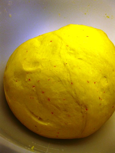 Singlish Swenglish Christmas Bake - Saffron bread cake