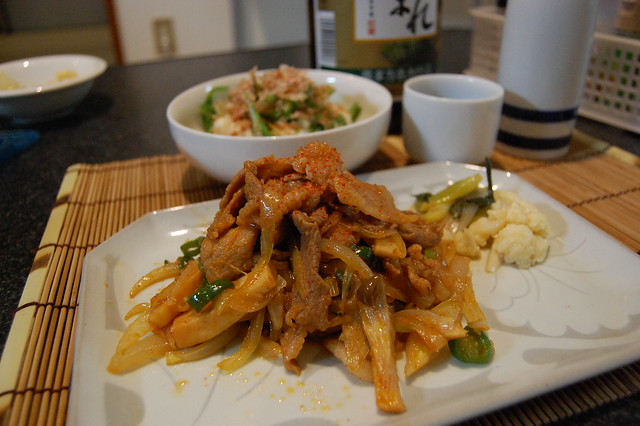 韓国風な豚焼肉に野菜を追加して韓国風野菜炒め！ #jisui