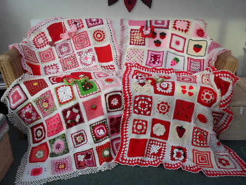 Our 4 'Strawberry and Cream' Challenge SIBOLS! All finished! Thank you for the beautiful Squares!