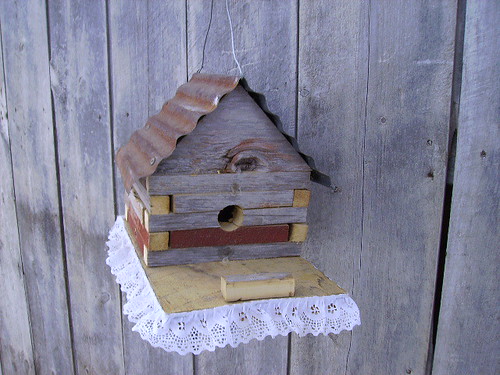 Bird house plans, build this log cabin birdhouse with your kids