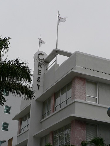 Crest, Miami