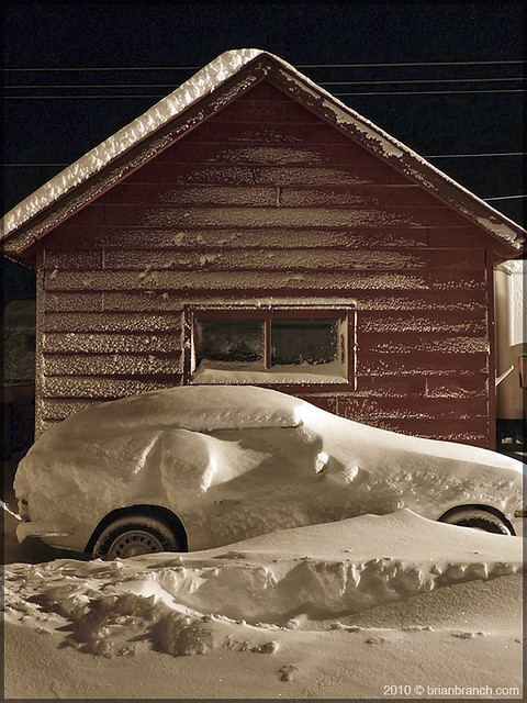 P1130361_car_under_snow