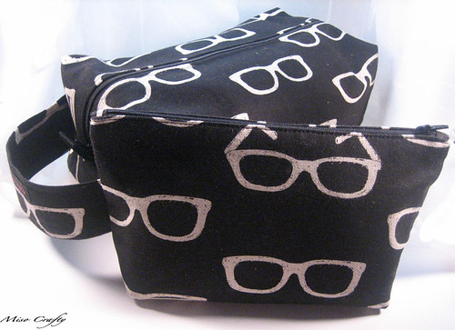 Echino Glasses Box and Notions Bags