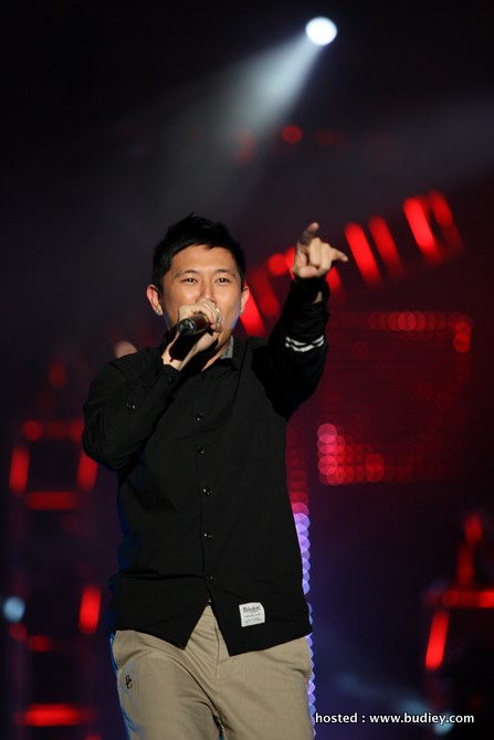 MC Lin shows to Malaysians solid talent