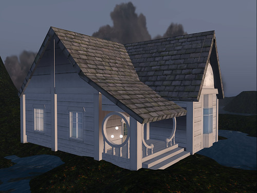 Shabby White Cottage by Oblonski