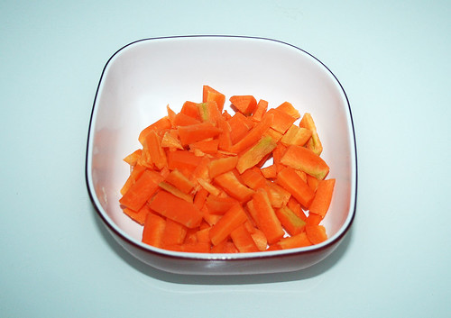 11 - Karotte in Stifte schneiden