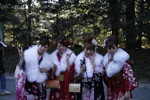 Groups of ladies in kimono