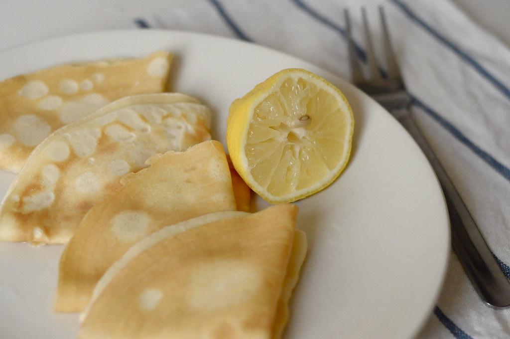 Lemon and Suagr Crepes