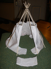 Tipi project - the lining and a bed