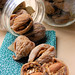 dried figs with almonds