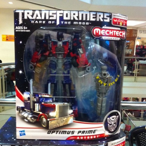 transformers dark of the moon optimus prime leader class. Transformers dark of the moon