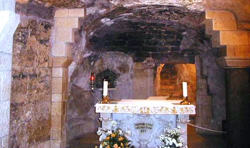 Gruta de la casa de la virgen María en Nazareth