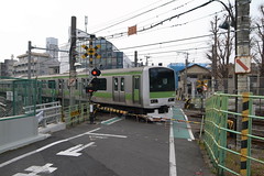 The only crossing on Yamanote line