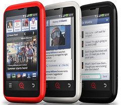INQ Cloud Touch Android Facebook