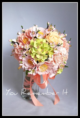 I can't imagine more awesome flowers for wedding bouquet during summer time