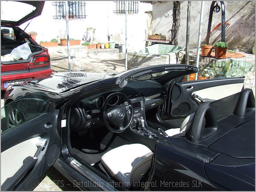 Mercedes SLK detallado
interior-15