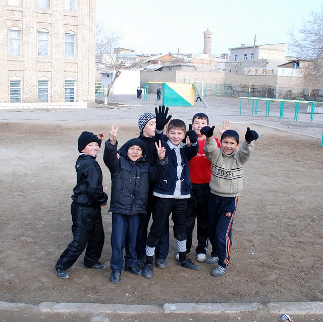 Bukhara school kids