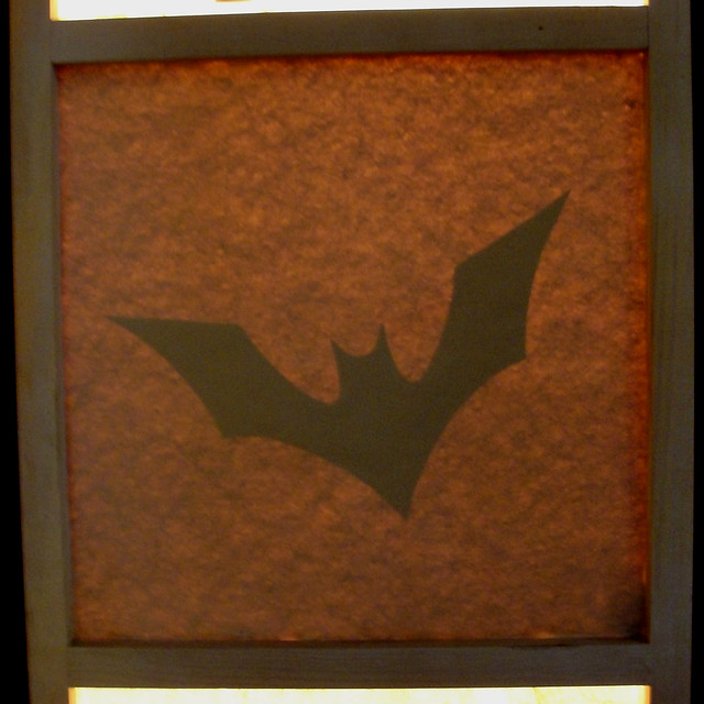 batman beyond bat signal b
