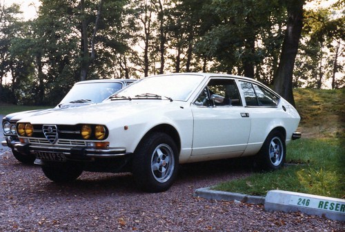 1976 alfa romeo alfetta gtv 20. Alfa Romeo Alfetta gtv