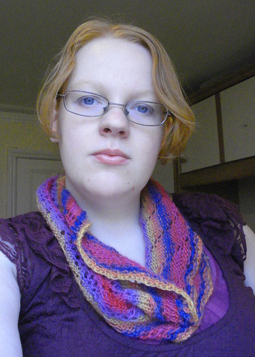 knitted moebius cowl rainbow infinity scarf knitting cat bordhi