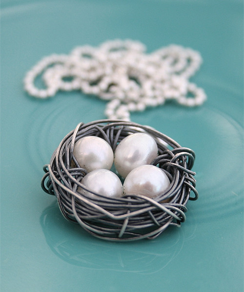 messy nest necklace