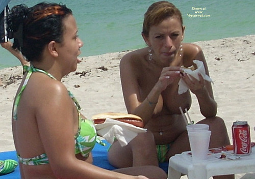 family topless candid beach videos pics: nudebeach