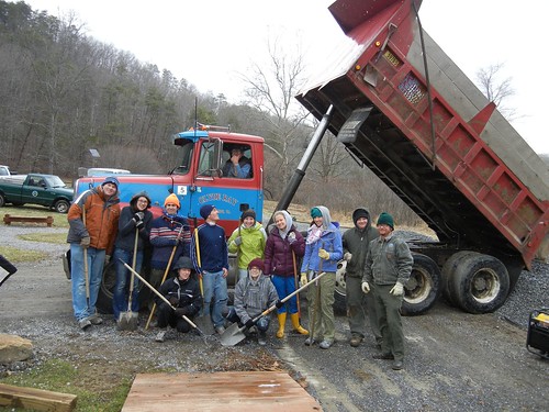 Grand Valley State University ASB Group comes to Hungry Mother State Park