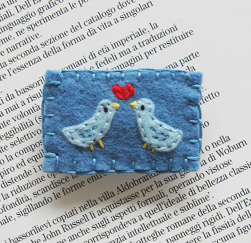 Two lovebirds pin