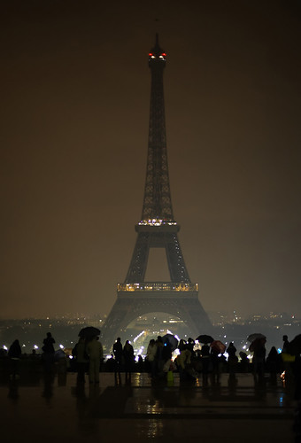 Earth Hour 2011 Eiffel Tower