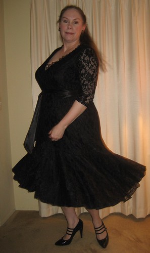 Carmella Lace Dress (twirling)