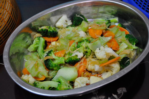 Stir-fry veggies with scallops