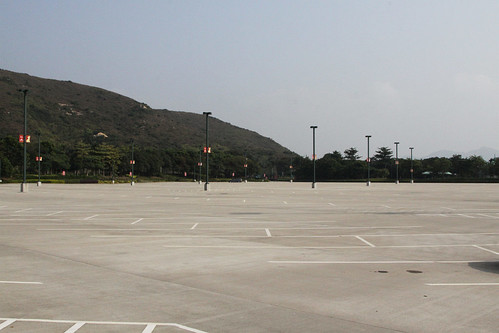 Massive carpark but it's empty: Hong Kong Disneyland