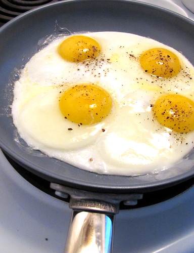 Frieds Eggs in GreenPan