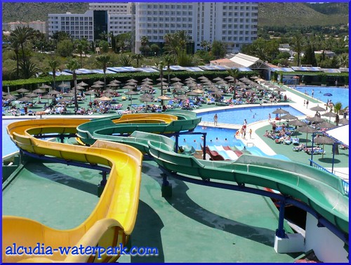 Alcudia Waterpark's Parallel Slides